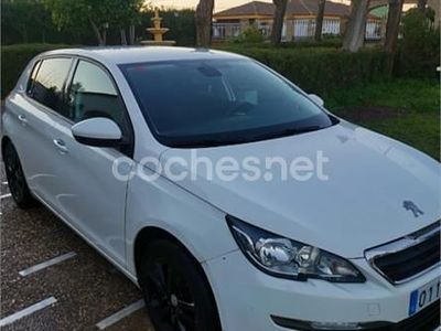 Usado Peugeot 308 Active 125 CV (91 kW) 2014 Blanco Berlina
