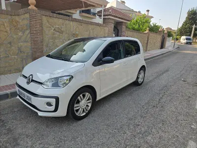Usado VW up! high up! 75 CV (55 kW) 2016 Blanco Utilitario