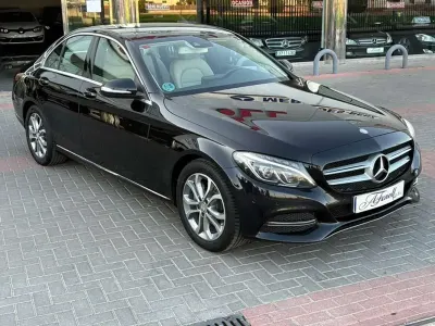 Usado Mercedes E220 194 CV (142 kW) 2016 Negro Berlina