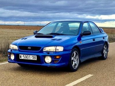 Usado Subaru Impreza GT 218 CV (160 kW) 1999 Azul Utilitario