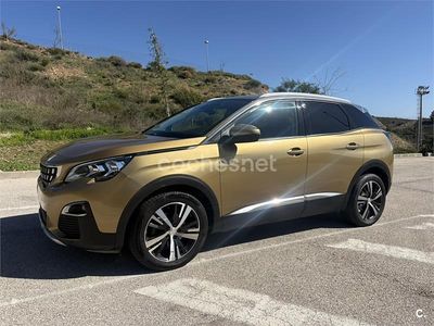Usado Peugeot 3008 Allure 120 CV (88 kW) 2017 Naranja SUV