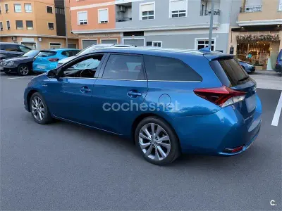Usado Toyota Auris Hybrid