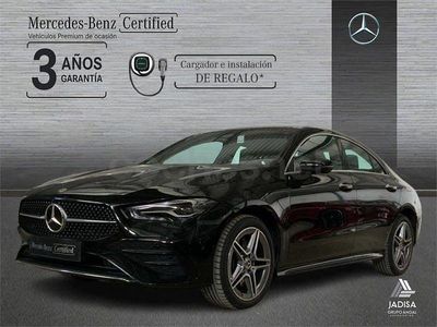 Negro cosmos Usado 2024 Mercedes CLA250e AMG line Berlina | 39.990 € (Precio justo)