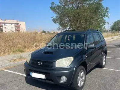 Usado Toyota RAV4 Executive 116 CV (85 kW) 2005 Gris / plata SUV