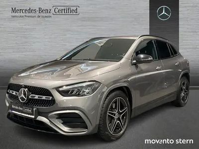 Usado Mercedes GLA200 AMG line 150 HP (110 kW) 2025 Cinzento SUV