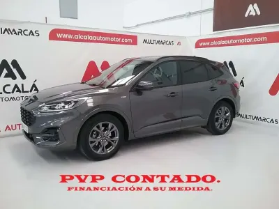 Usado Ford Kuga ST-Line 120 CV (88 kW) 2020 Gris SUV