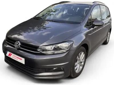 Usado VW Touran Edition 116 CV (85 kW) 2019 Gris Monovolumen