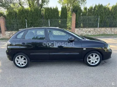 Usado Seat Ibiza Reference 100 CV (73 kW) 2007 Negro Utilitario