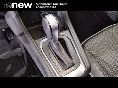 Usado Renault Captur Zen 145 CV (106 kW) 2022 Azul SUV