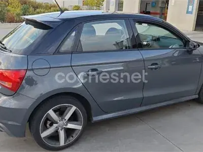 Usado Audi A1 Sportback 125 CV (91 kW) 2017 Gris / plata Utilitario