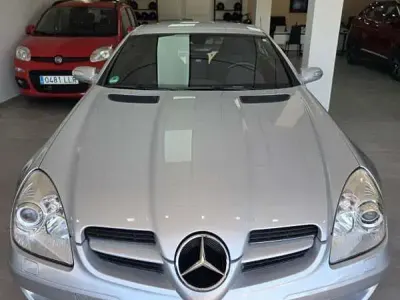 Usado Mercedes SLK200 163 CV (119 kW) 2006 Gris Descapotable