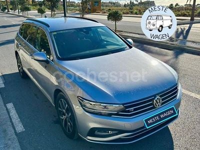 Gris / plata Usado 2020 VW Passat Executive Familiar | 15.900 € (Precio justo)