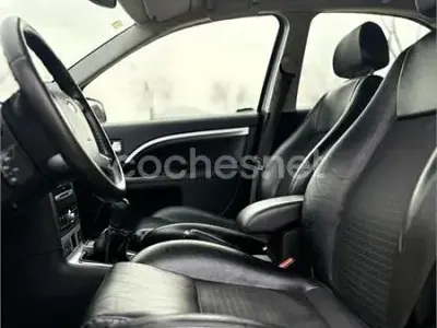 Usado Ford Mondeo Trend 115 CV (84 kW) 2003 Negro Berlina