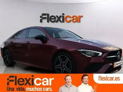 Usado Mercedes CLA200 163 CV (119 kW) 2025 Rojo Berlina