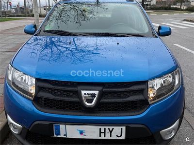 Usado Dacia Sandero Stepway 90 CV (66 kW) 2014 Azul Berlina