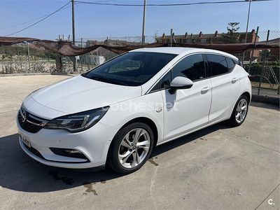 Usado Opel Astra Dynamic 110 CV (80 kW) 2018 Blanco Berlina