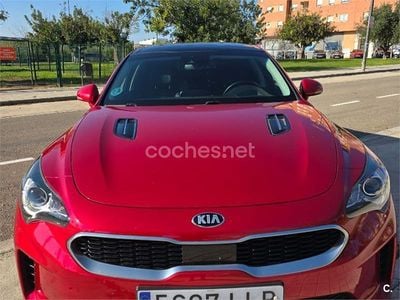 Usado Kia Stinger 200 CV (147 kW) 2020 Rojo Utilitario