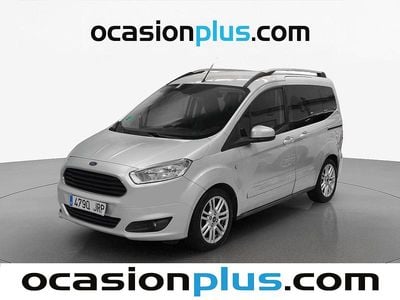 Usado Ford Tourneo Courier Titanium 102 CV (75 kW) 2016 Gris plata Monovolumen