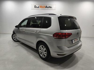 Usado VW Touran Business 115 CV (84 kW) 2020 Gris plata Monovolumen