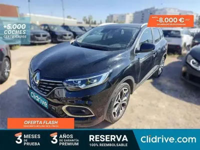 Usado Renault Kadjar Zen 140 CV (102 kW) 2022 Negro SUV
