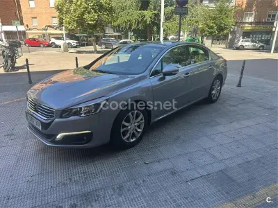 Usado Peugeot 508 Allure 115 CV (84 kW) 2015 Gris / plata Berlina