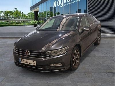Usado VW Passat Executive 150 CV (110 kW) 2020 Gris Berlina