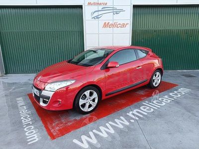 Usado Renault Mégane 110 CV (80 kW) 2011 Rojo Berlina
