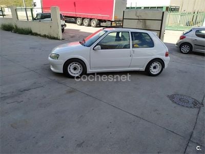 Usado Peugeot 106 Sport 75 CV (55 kW) 2002 Blanco Utilitario