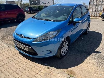 Usado Ford Fiesta Trend 68 CV (50 kW) 2010 Azul Utilitario