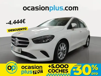 Usado Mercedes B180 116 CV (85 kW) 2021 Blanco Utilitario