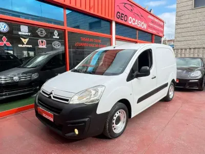 Usado Citroën Berlingo 75 CV (55 kW) 2018 Blanco Monovolumen