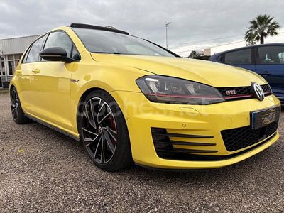 Usado VW Golf VII GTI 230 CV (169 kW) 2016 Amarillo Berlina