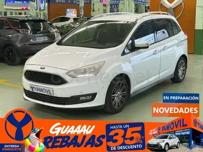 Usado Ford Grand C-Max Trend 125 CV (91 kW) 2015 Blanco Monovolumen