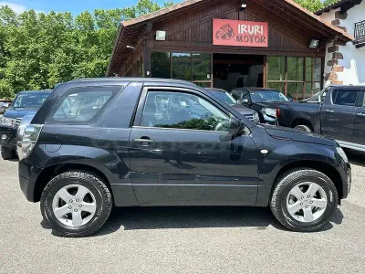 Usado Suzuki Grand Vitara 129 CV (94 kW) 2006 Negro SUV