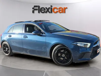 Usado Mercedes A180 136 CV (100 kW) 2019 Azul Berlina