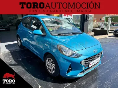 Usado Hyundai i10 67 CV (49 kW) 2022 Azul Utilitario