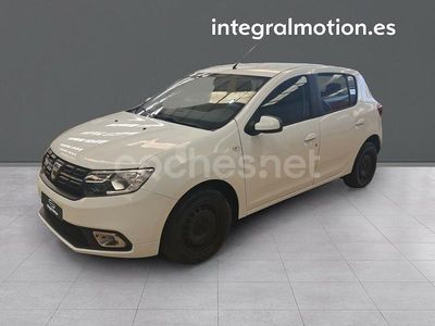 Usado Dacia Sandero Lauréate 73 CV (53 kW) 2020 Blanco Utilitario