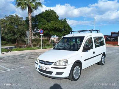Blanco Usado 2009 Opel Combo Cosmo Monovolumen | 4700 €