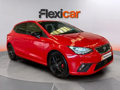 Usado Seat Ibiza FR 116 CV (85 kW) 2020 Rojo Utilitario