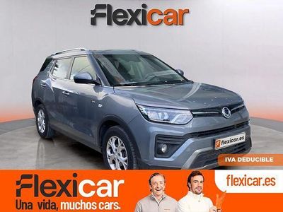 Gris / plata Usado 2023 Ssangyong (KGM) Tivoli SUV | 15.190 € (Precio justo)