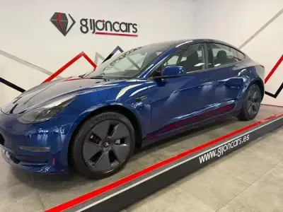 Używany Tesla Model 3 366 kW (498 KM) 2021 Niebieski Sedan/Limuzyna