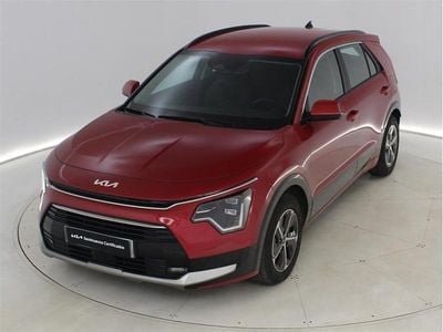 Usado Kia Niro 141 CV (103 kW) 2024 Rojo SUV