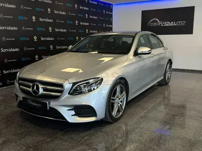 Usado Mercedes E220 194 CV (142 kW) 2016 Gris / plata Berlina