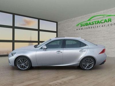 Lexus IS300h