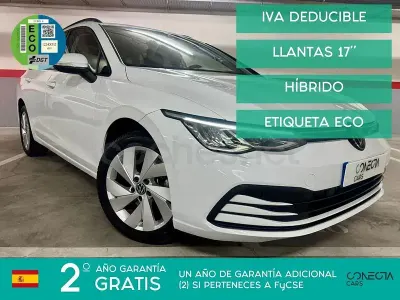 Usado VW Golf VIII Life 110 CV (80 kW) 2023 Blanco Familiar