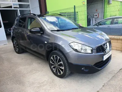 Usado Nissan Qashqai Visia 130 CV (95 kW) 2013 Gris / plata SUV