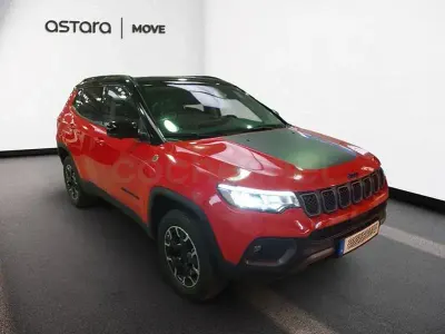 Occasion Jeep Compass Trailhawk 240 PK (176 kW) 2023 Rood SUV