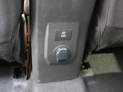 Usado Dacia Jogger Extreme 140 CV (102 kW) 2025 Gris Monovolumen