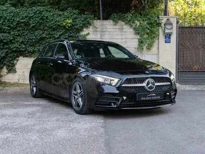 Usado Mercedes A180 116 CV (85 kW) 2018 Negro Berlina