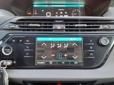 Usado Citroën C4 SpaceTourer Feel 130 CV (95 kW) 2019 Blanco Monovolumen